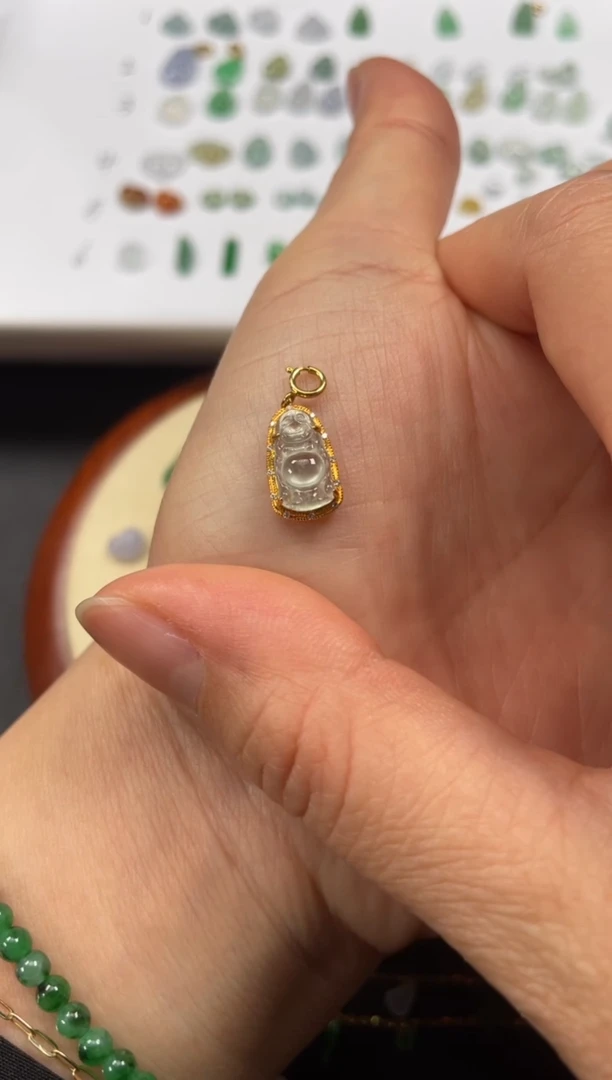 吊坠(不含链)18K金镶嵌翡翠一个JK434