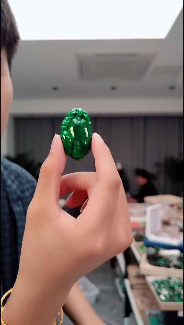无合金1458绿色吊坠
