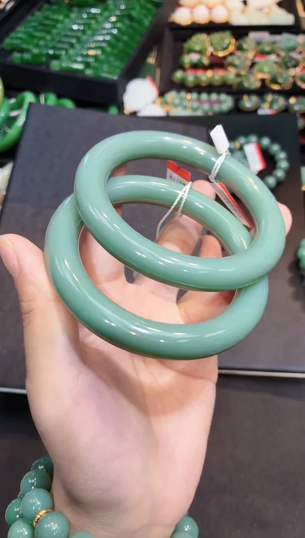 未镶嵌手镯和田玉58-62多样性发一