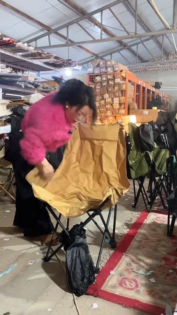 铁瑕疵不售后椅子 26