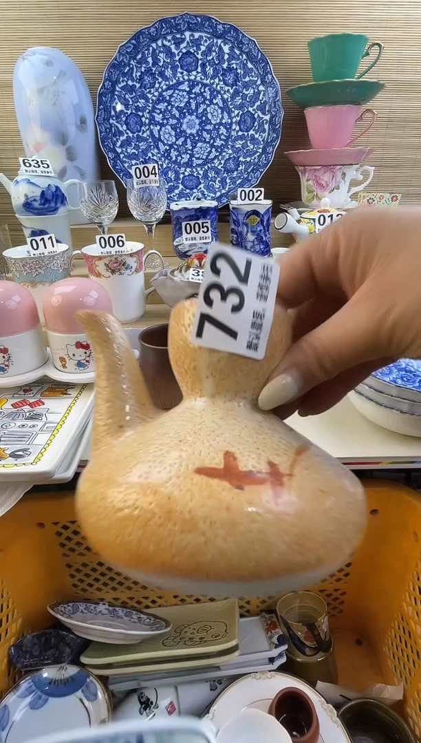 摆件用****来摆件瓷器瓷器瓷器