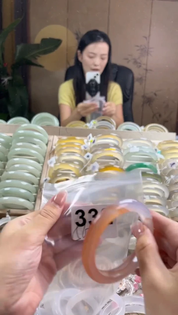 手镯玛瑙/玉髓未镶嵌332