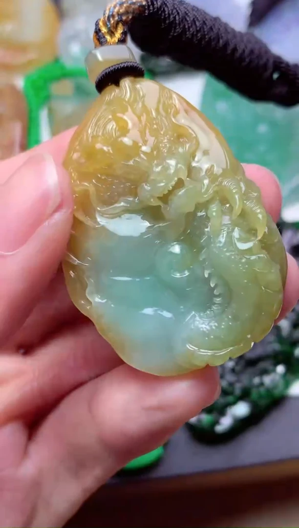 翡翠未镶嵌颈饰天然翡翠A货