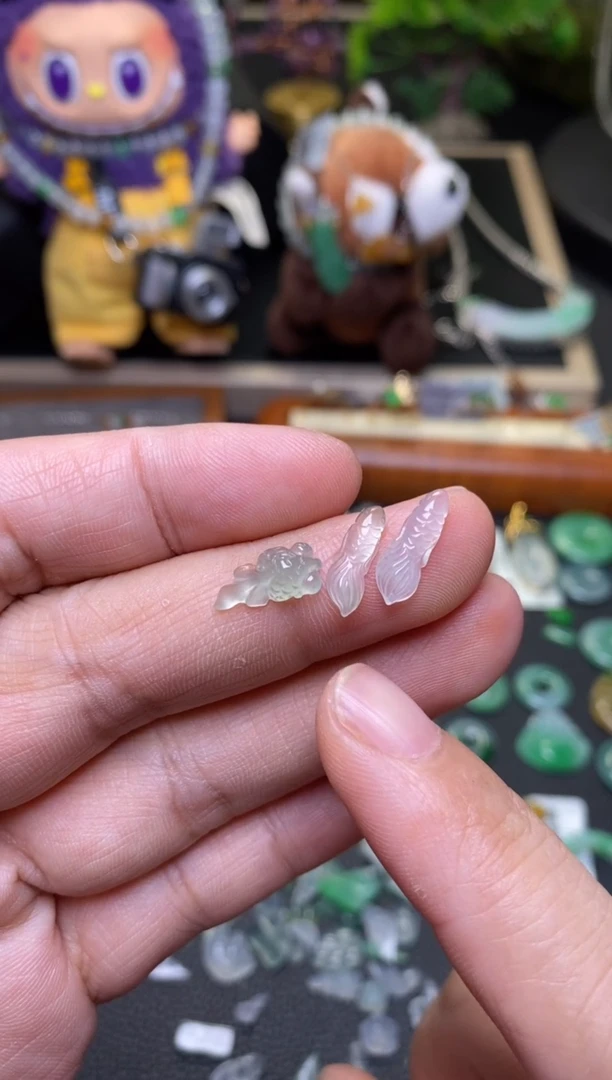 翡翠未镶嵌颈饰睡***醒净货38943