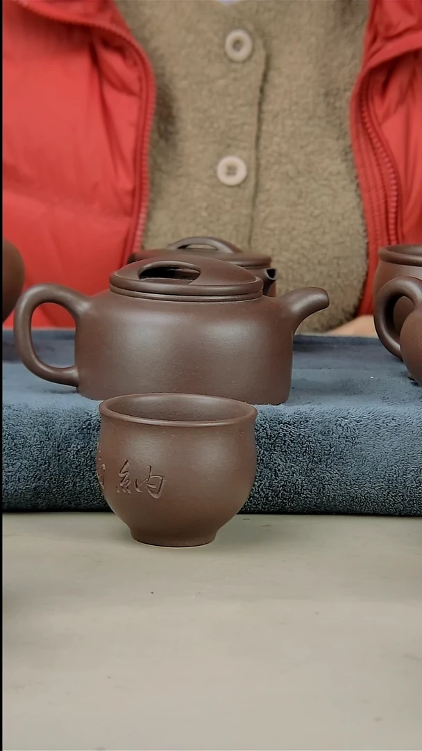 茶壶紫砂留该连子底槽清加一个杯子