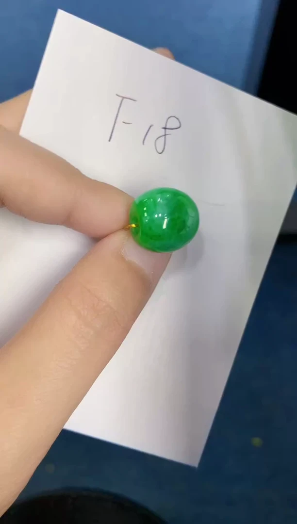 翡翠未镶嵌颈饰000000000