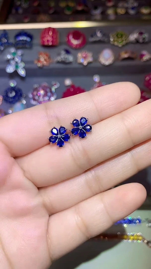 彩色蓝宝石耳饰银S925镶嵌...