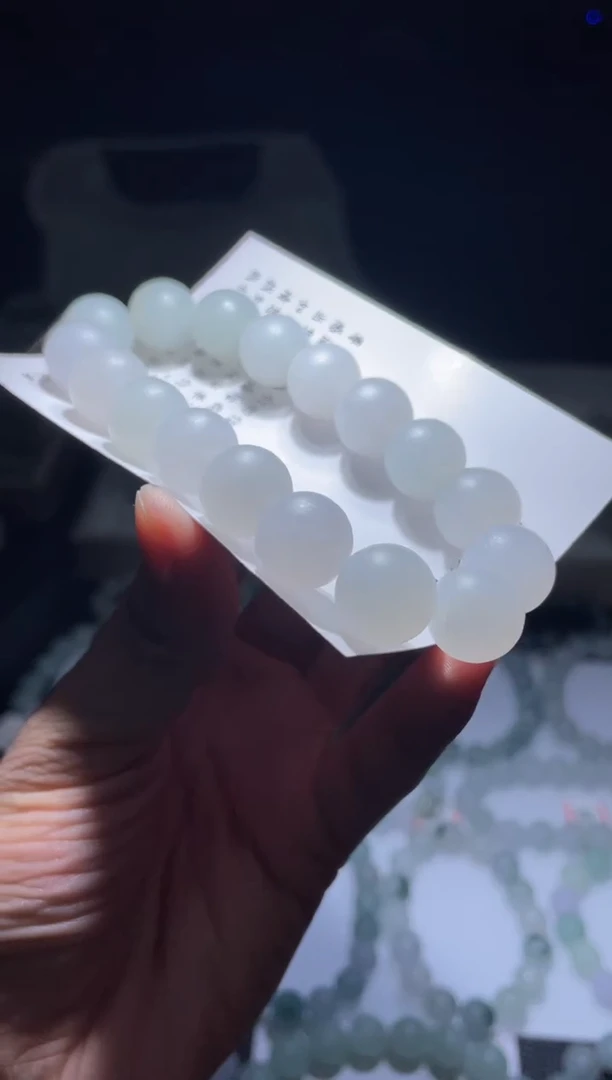 未镶嵌定制翡翠翡翠手串