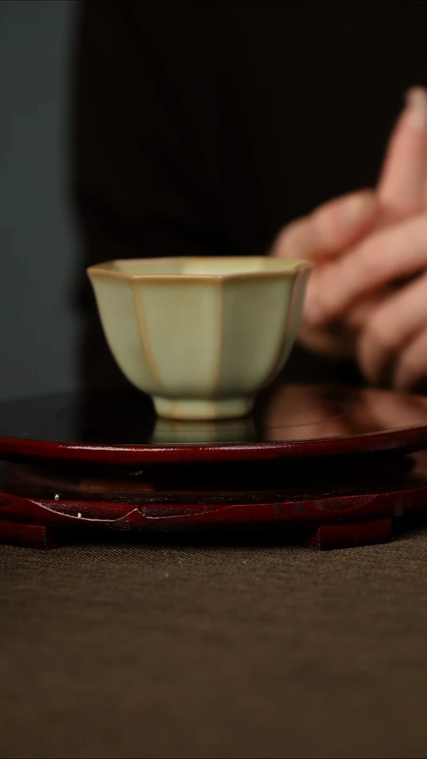 全品 粉青 八方杯 带底款