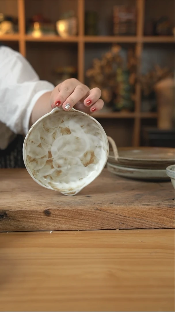 粉影系列的6英寸手捏双耳平盘