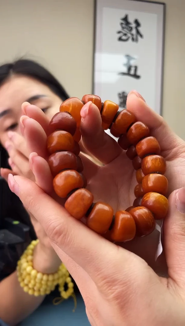 琥珀未镶嵌珠宝奇石T029 14微瑕假一罚十，多样性发一件