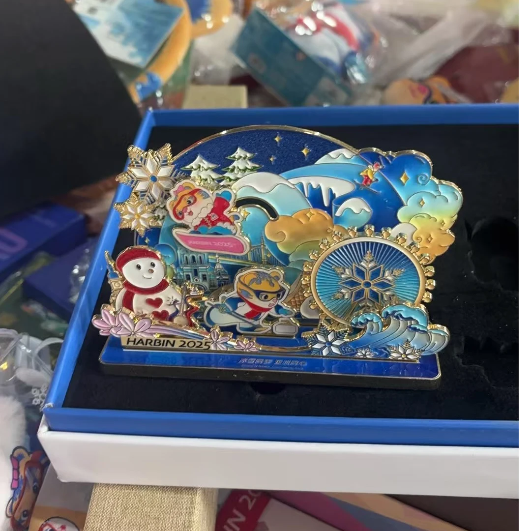 滨滨妮妮漫游奇妙亚冬主题摆件