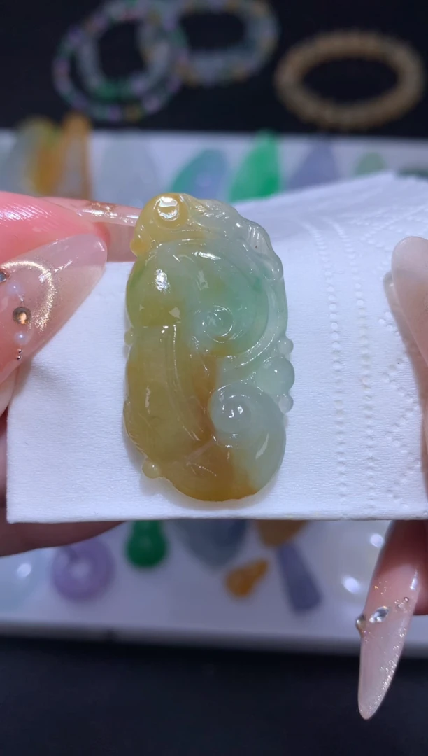 未镶嵌定制翡翠如意