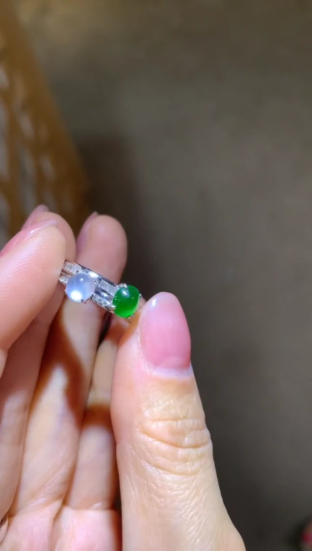 18K金镶嵌戒指翡翠|不退不换1