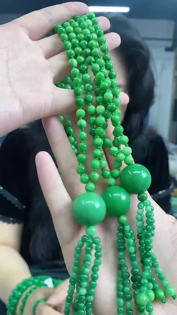 颈饰未镶嵌翡翠闪购链接 多样性发其一颜色微差