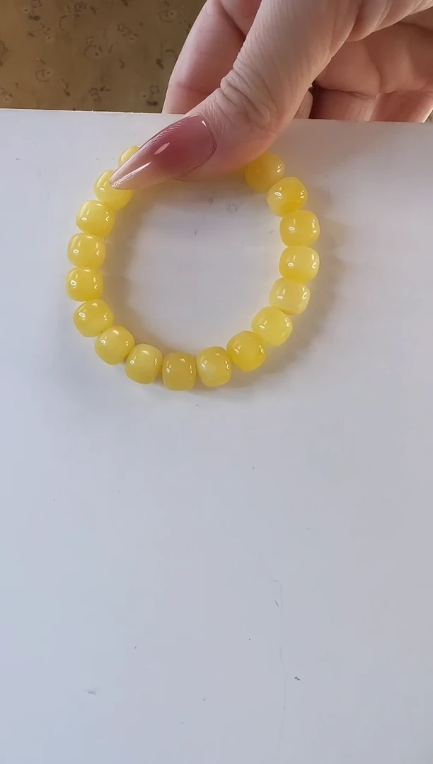 蜜蜡颈饰未镶嵌手串