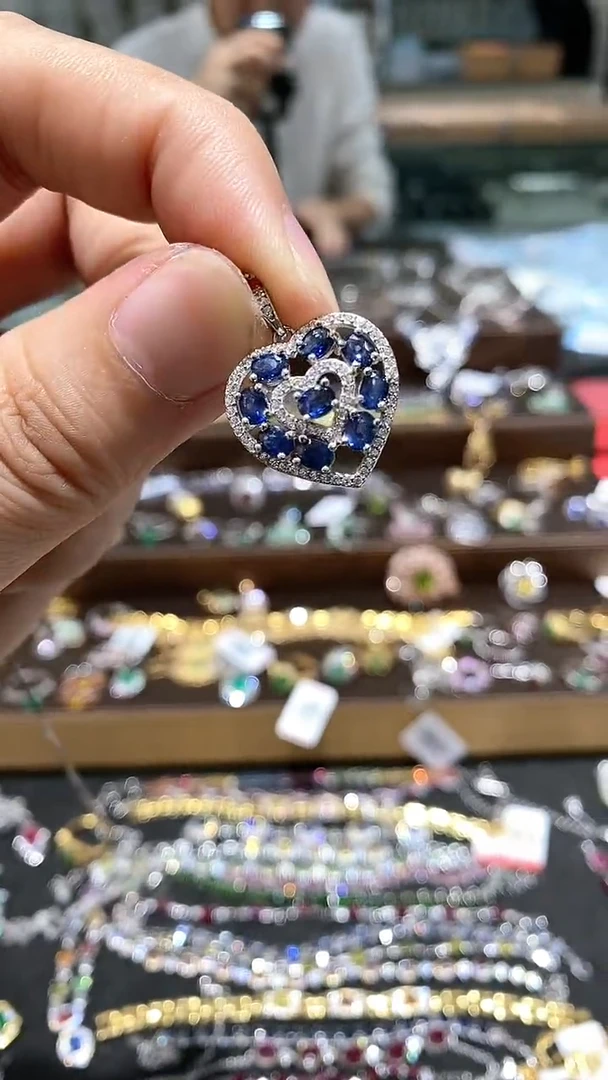 【闪购商品】蓝宝石颈饰银S925镶嵌吊坠