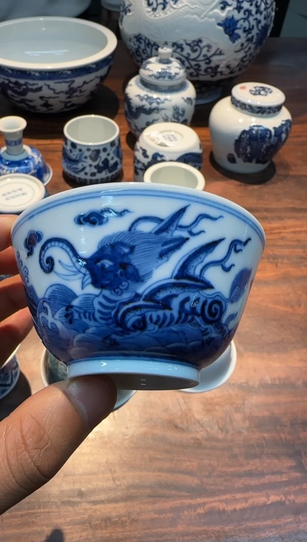 【闪购商品】快雪时晴 青花海水飞象纹撇口杯