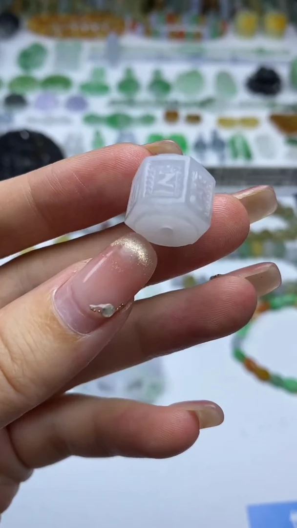 未镶嵌定制翡翠毛货定制不退不换