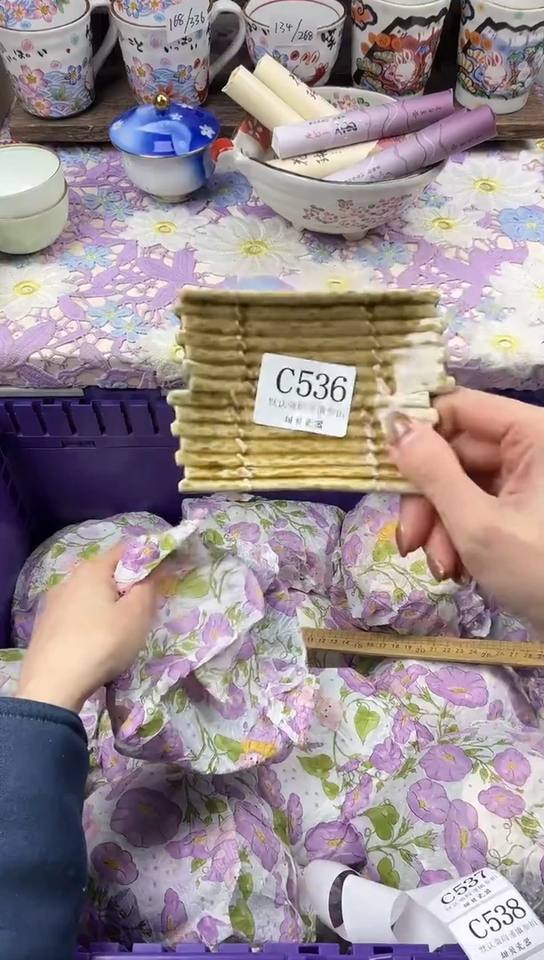 瓷片咕*滴                     C536