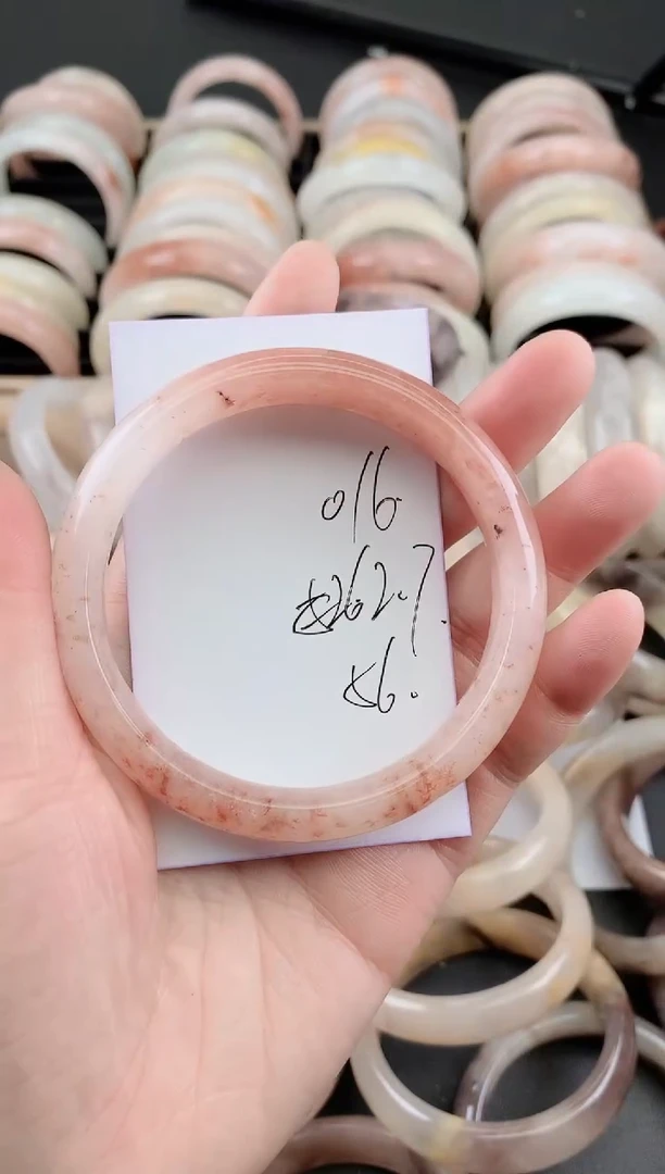 未镶嵌手镯石英质玉016