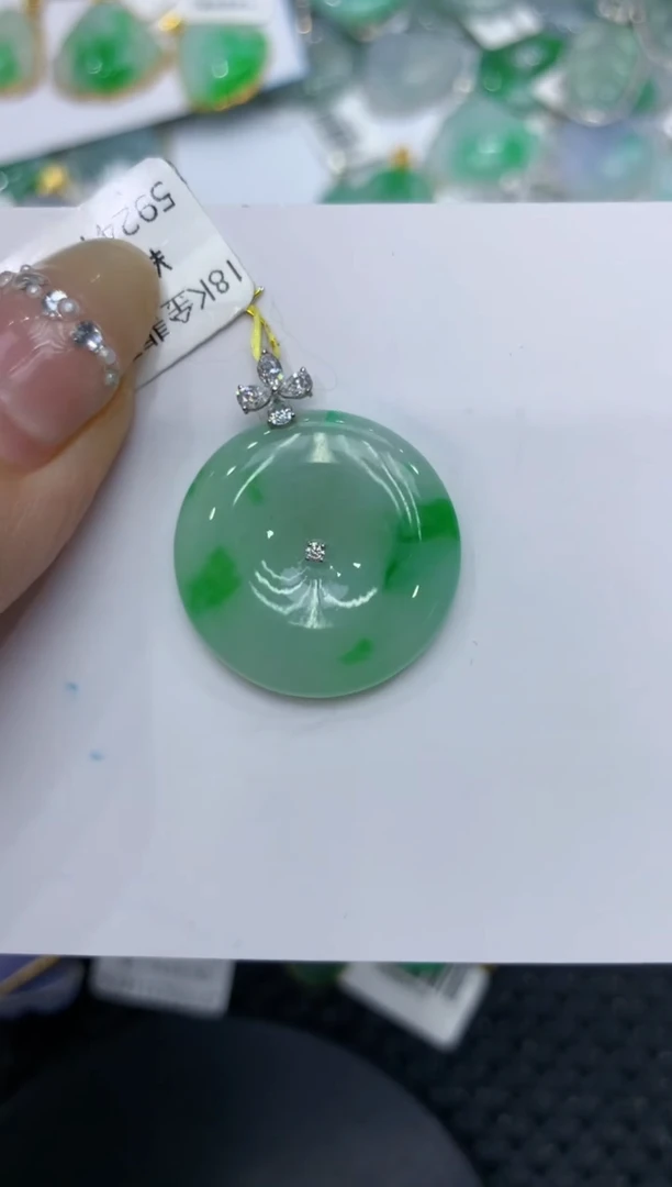 【闪购商品】翡翠颈饰18K金镶嵌222222222