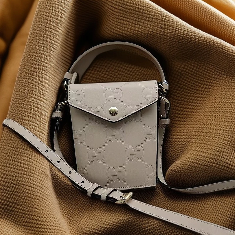95新 GUCCI/古驰 奶茶色 Mini水桶1323 6099