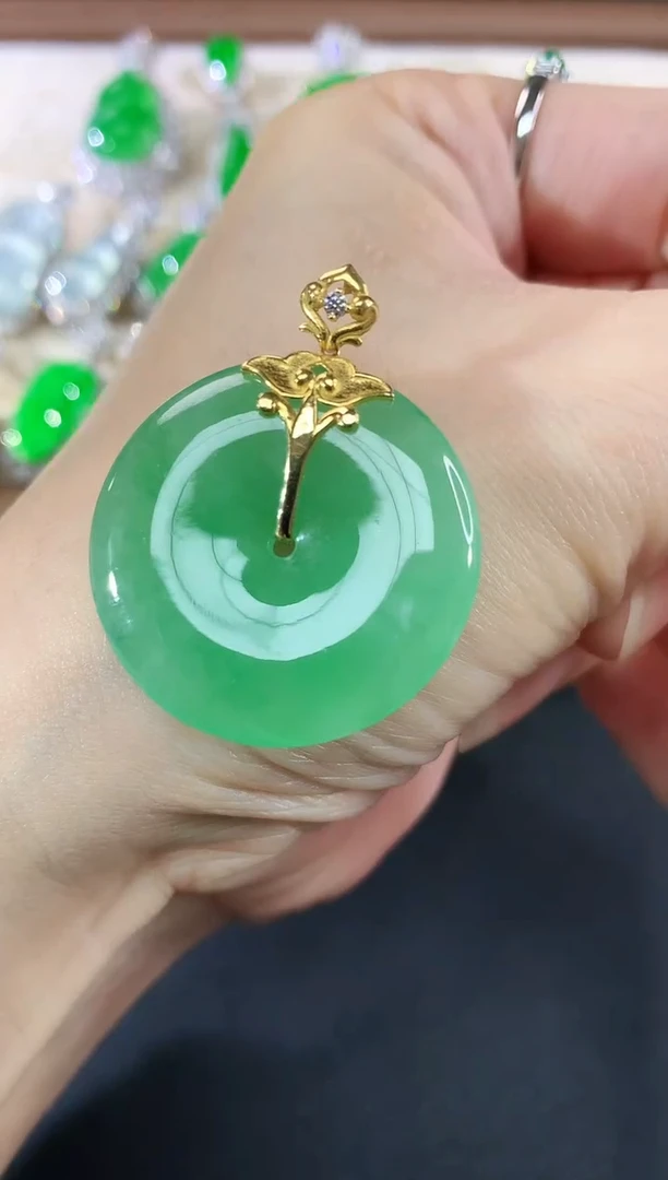 吊坠(不含链)18K金镶嵌翡翠111|1200