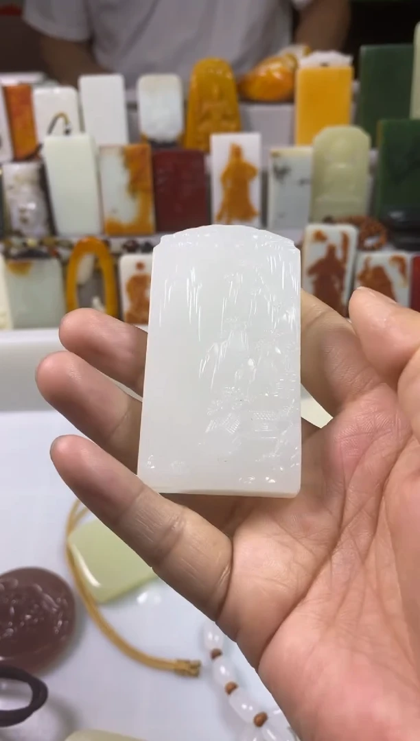 天然玉石未镶嵌颈饰