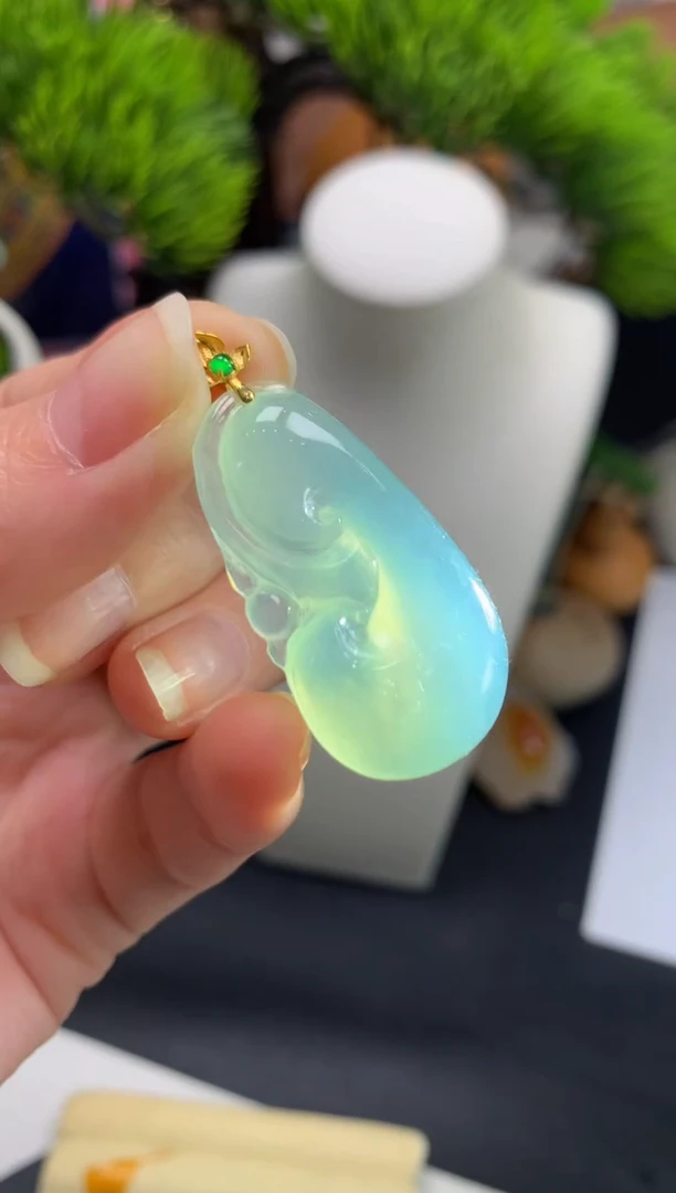 未镶嵌定制翡翠花****咤---110794