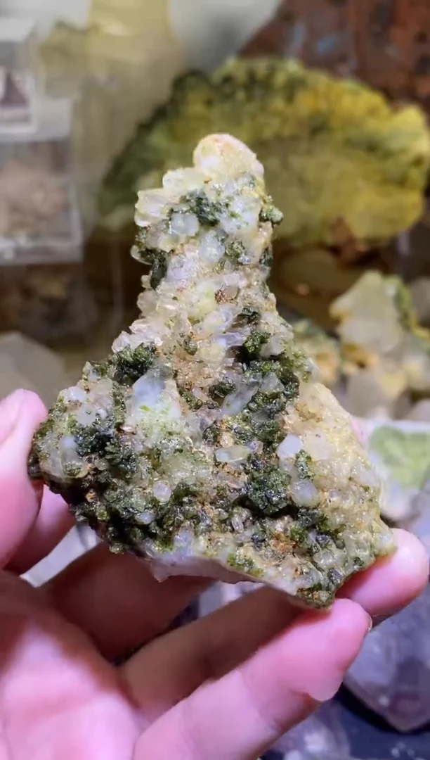 未镶嵌珠宝半成品水晶73号60g四川超七花园水晶