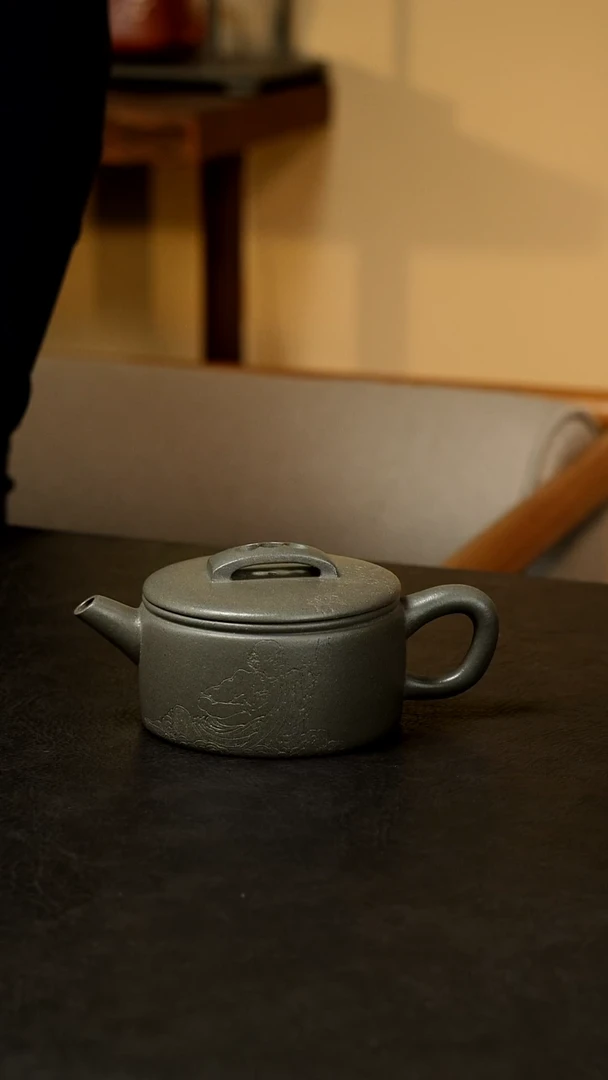 茶壶紫砂彼**光汉瓦紫玉金砂紫砂壶