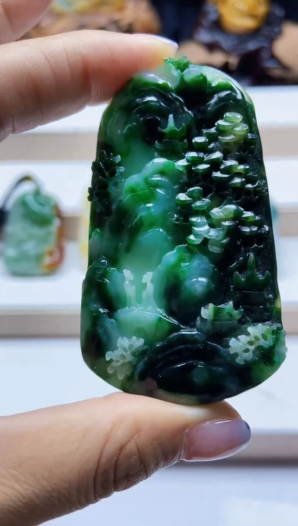 颈饰未镶嵌翡翠翡翠A货