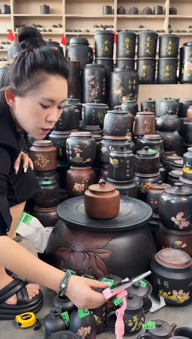罐瑕疵茶叶罐  100克古铜色 158