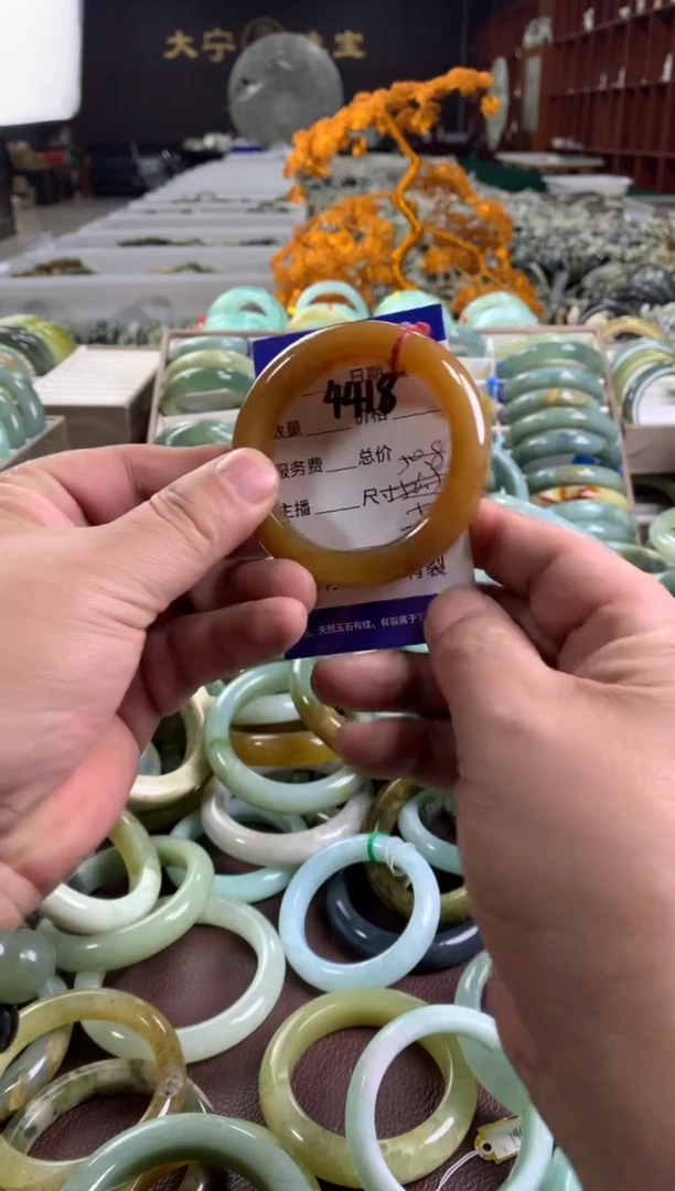 蛇纹石玉未镶嵌手镯4418