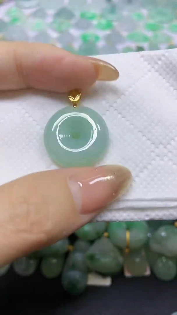 颈饰未镶嵌翡翠A货