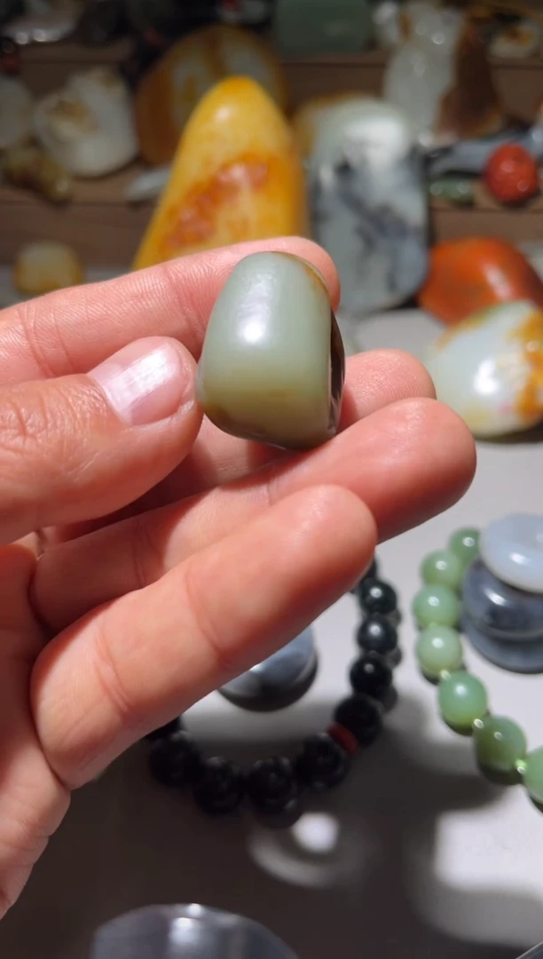 未镶嵌和田玉（子料）挂件 和田玉（子料）