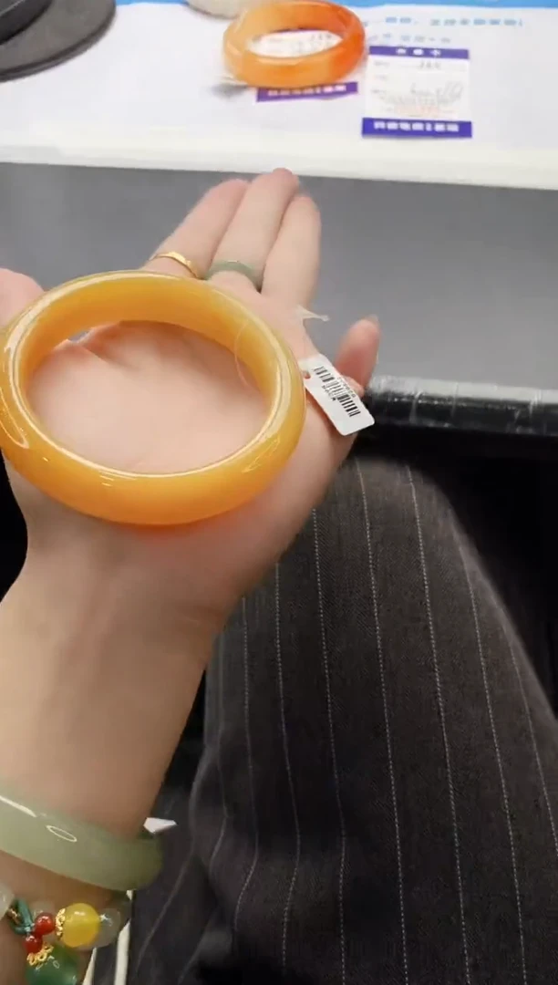 未镶嵌手镯石英质玉j65-HB60+