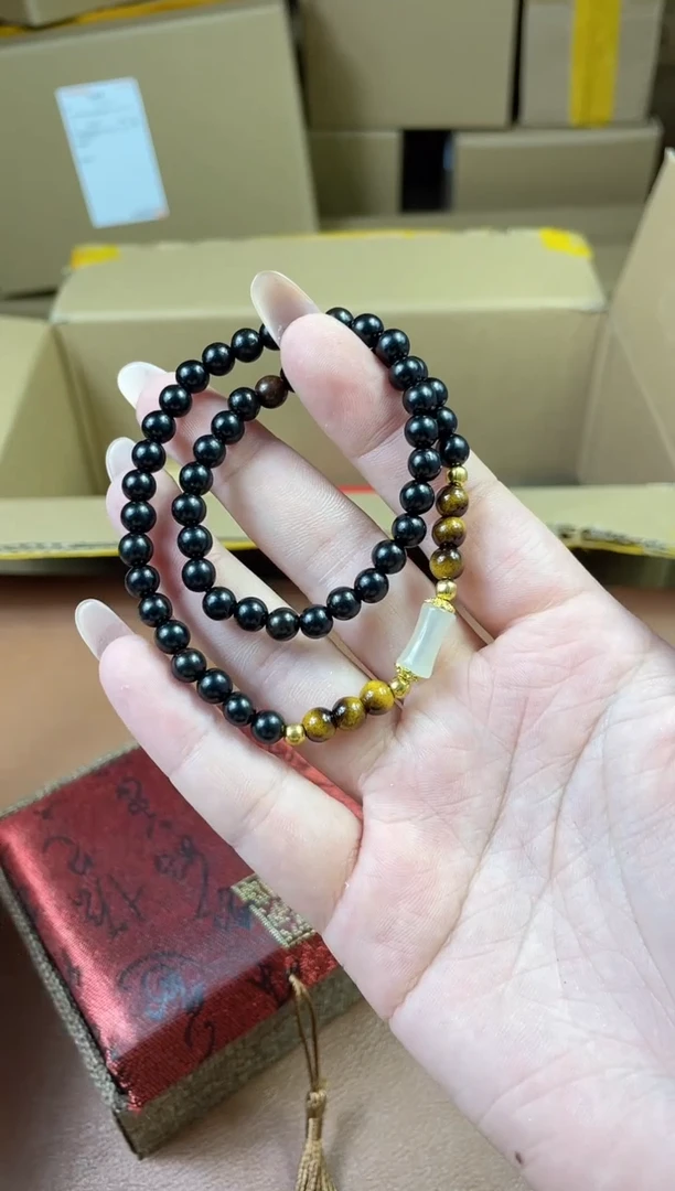 非洲檀香其他精美手串 无礼盒 多发性其一