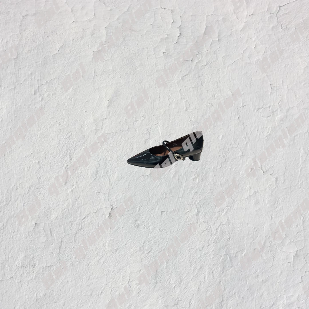 18-2377 性感复古尖头通勤女鞋 潮流新款一字带防滑底通勤女鞋