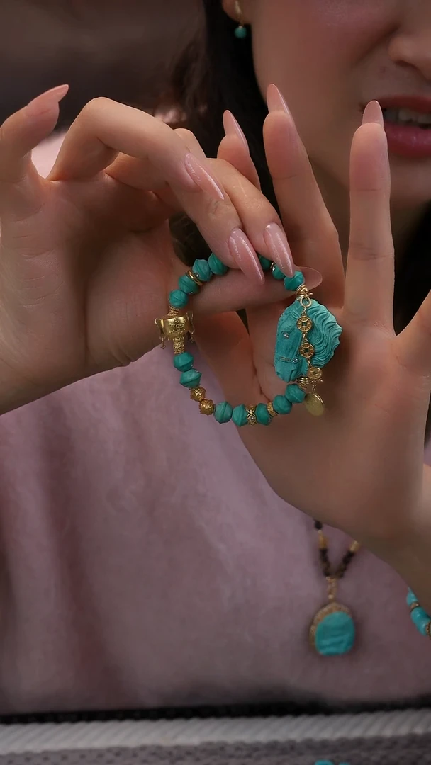 18K金镶嵌绿松石手链以*@11111