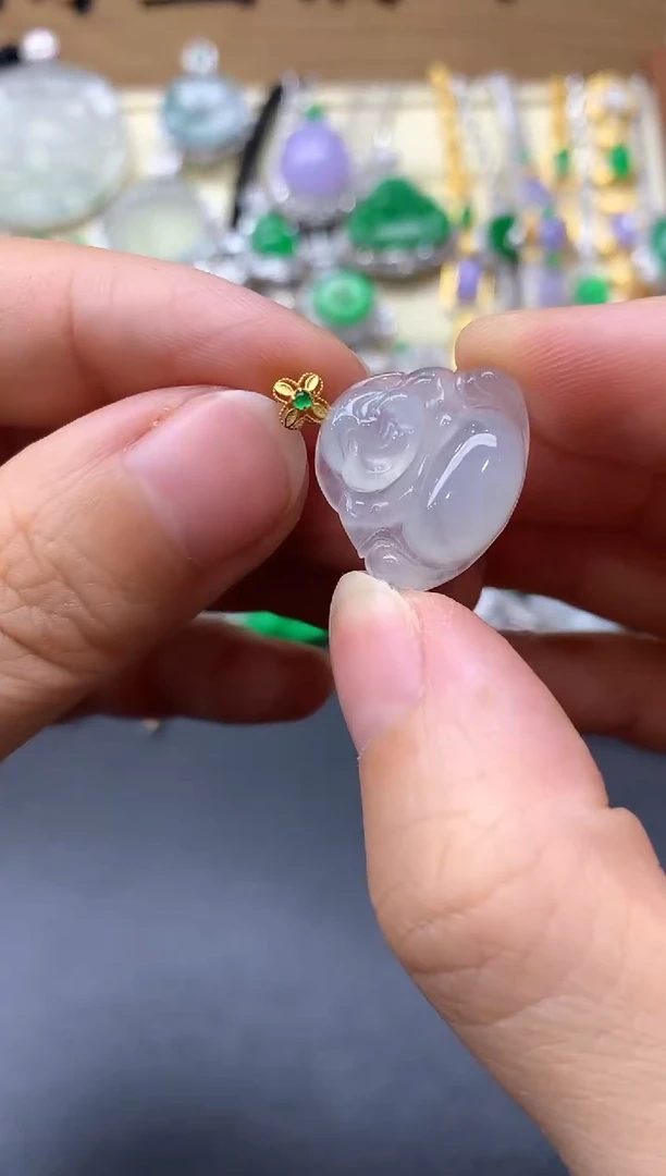 颈饰18K金镶嵌翡翠77-中国好珍宝