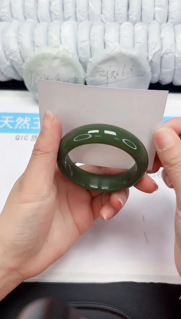 【闪购商品】石英质玉手镯未镶嵌170-55.5