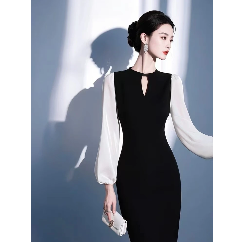 小香风黑色连衣裙2025秋季富家千金高级感法式约会钓系收腰长裙子