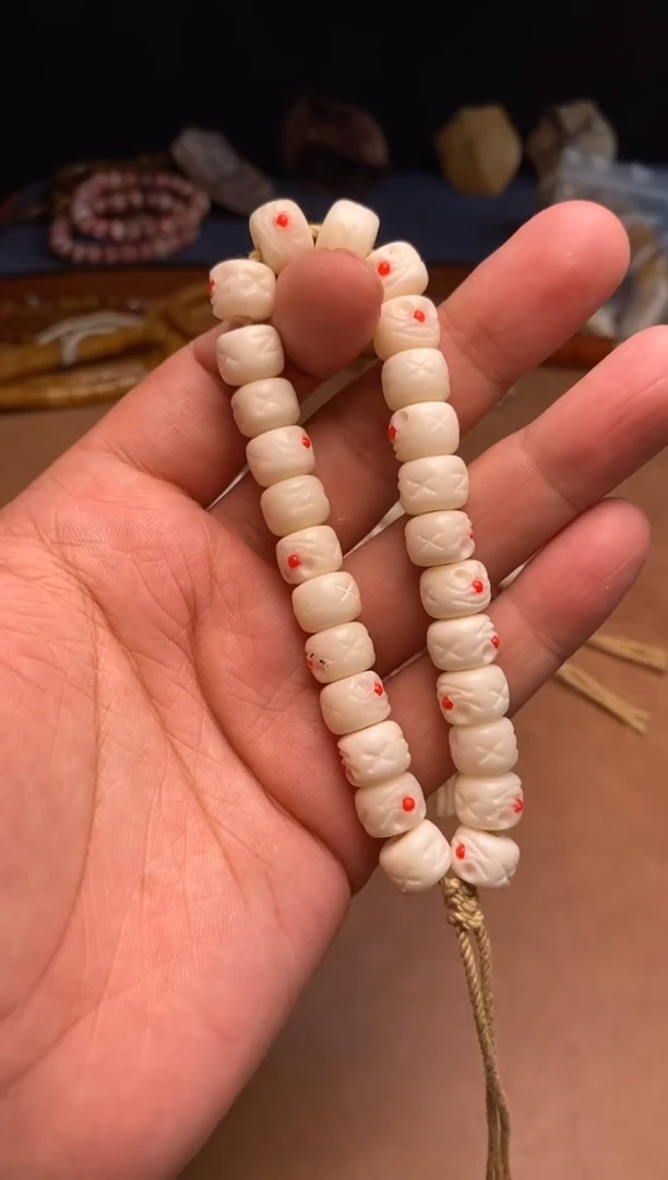 其他牛骨N140-小丑阿呆-有棕裂