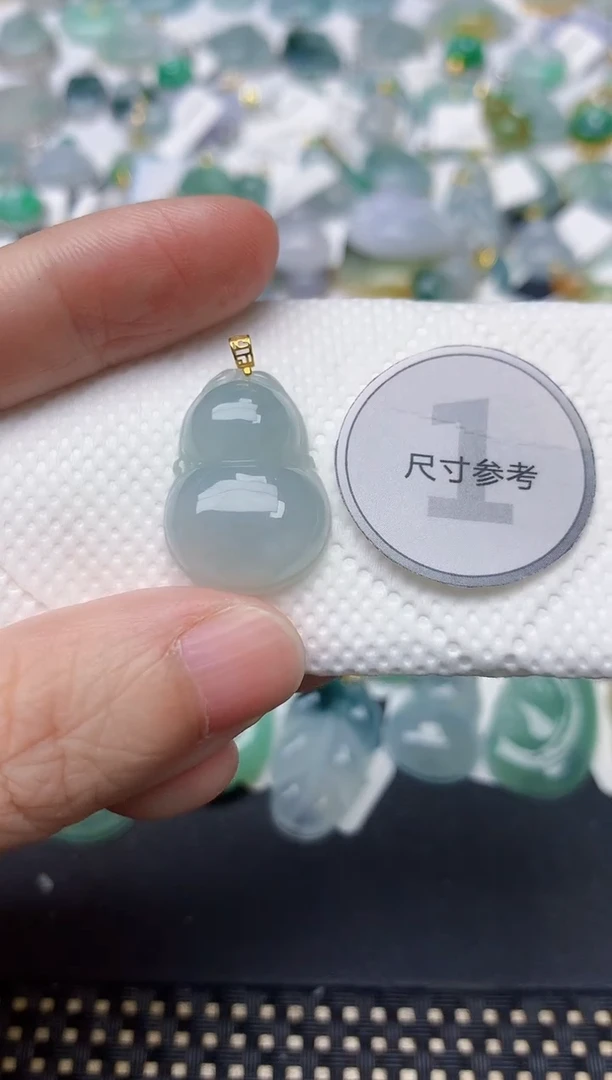颈饰18K金镶嵌翡翠天然缅甸A货翡翠1