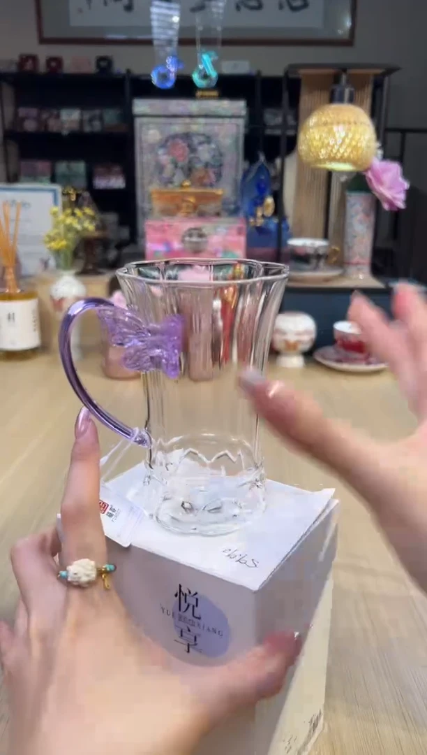 64紫璃杯-紫蝶