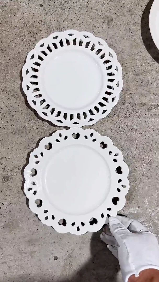 碗2个镂空盘不一样 微瑕凑满20元包邮