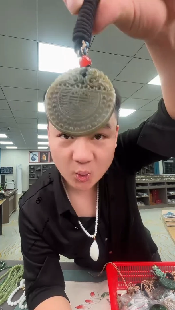 颈饰未镶嵌和田玉b14