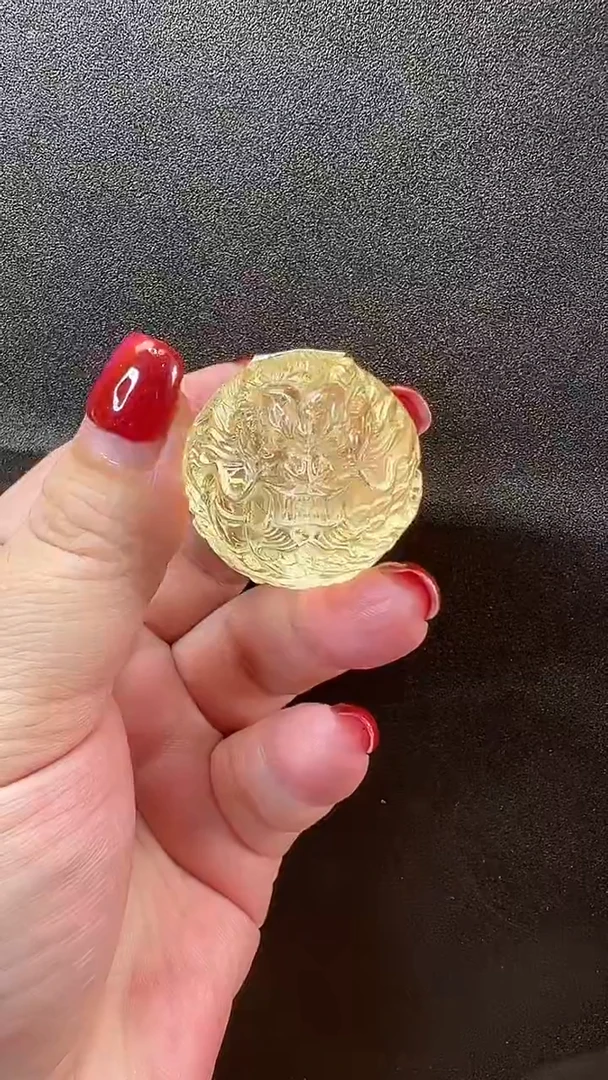 未镶嵌颈饰琥珀吊坠